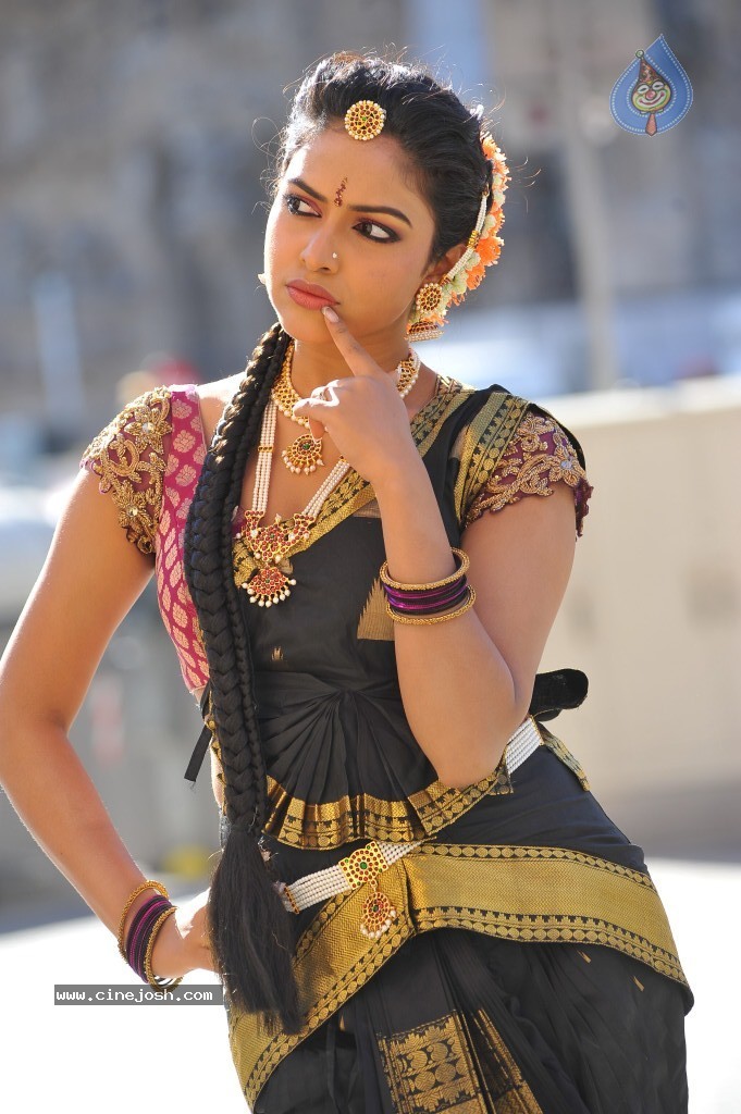 Amala Paul New Photos - 34 / 95 photos
