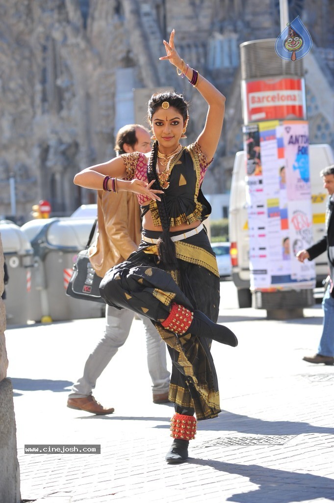 Amala Paul New Photos - 35 / 95 photos