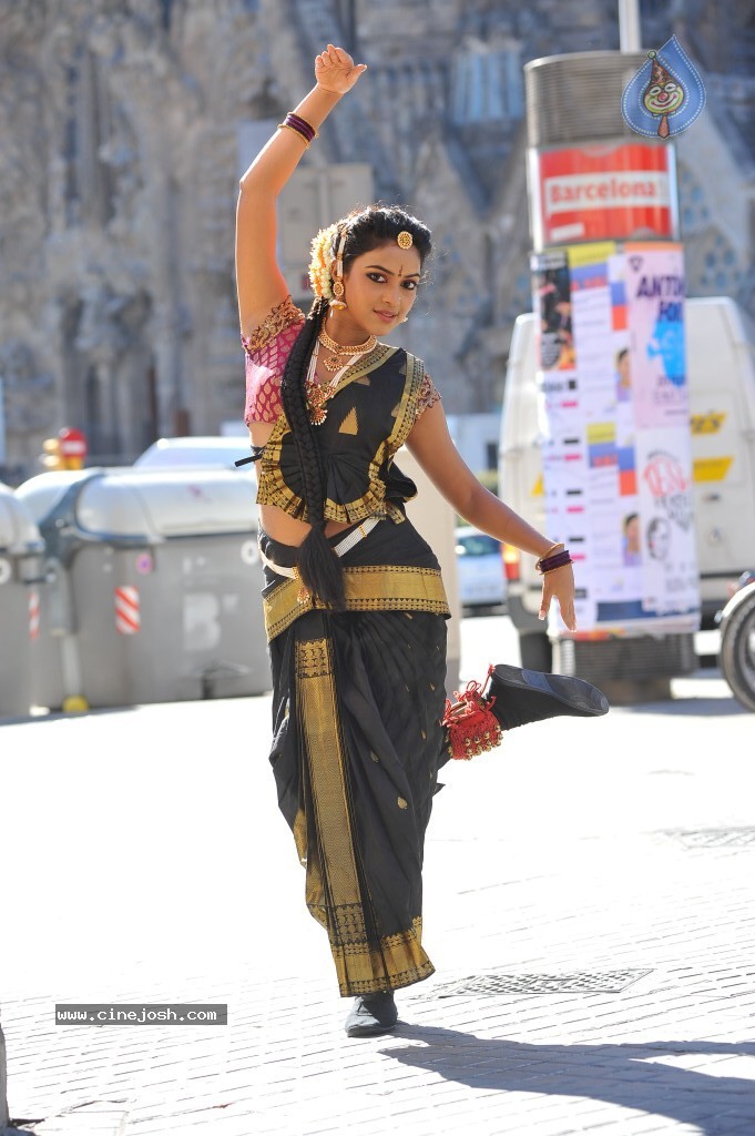 Amala Paul New Photos - 70 / 95 photos