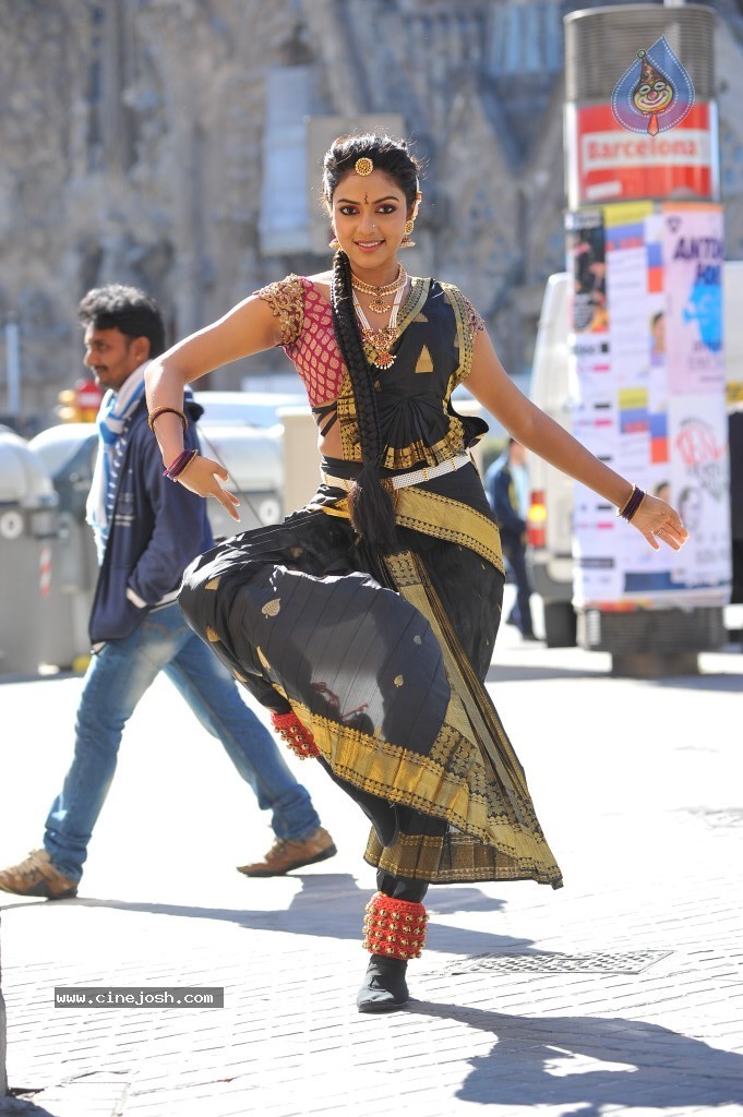 Amala Paul New Photos - 87 / 95 photos