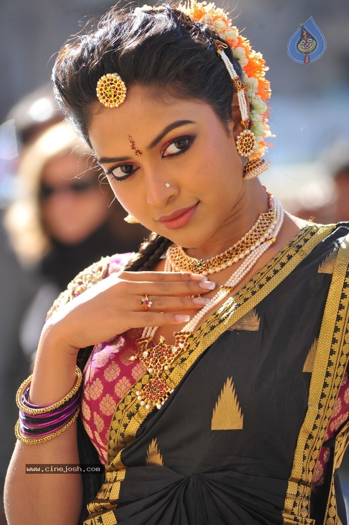 Amala Paul New Photos - 92 / 95 photos