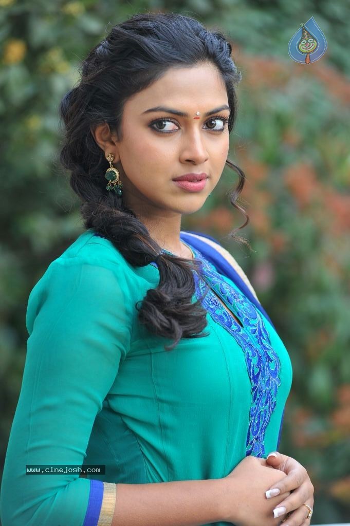 Amala Paul New Photos - 24 / 60 photos