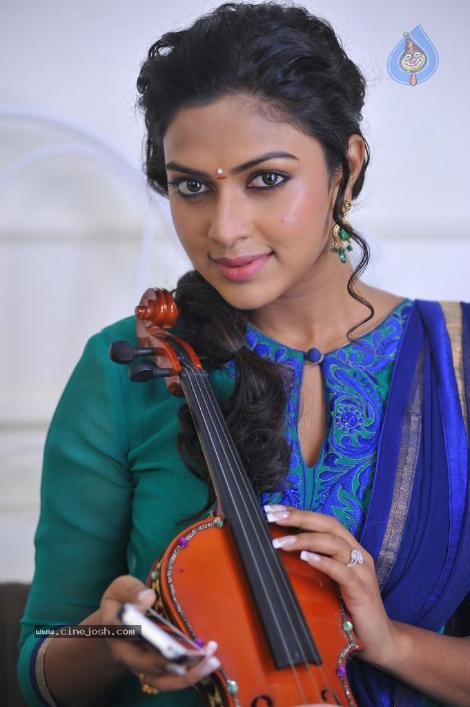 Amala Paul New Photos - 28 / 60 photos
