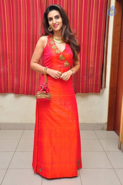 Aman Grewal Photos - 9 / 36 photos