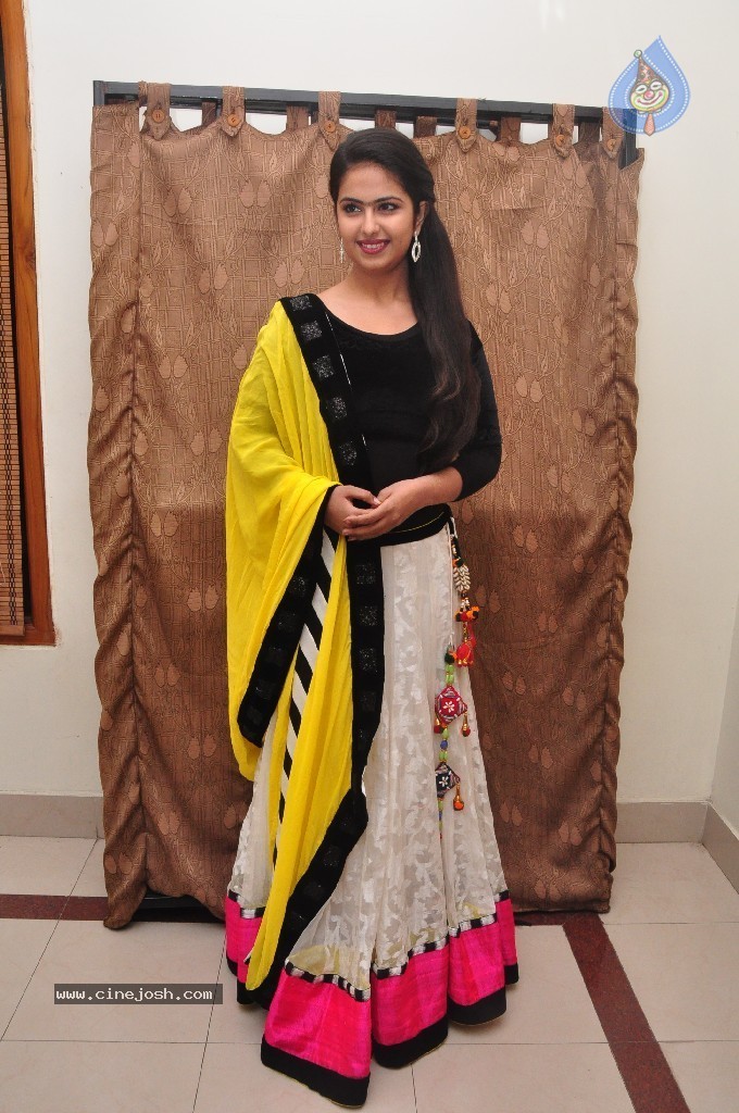 Avika New Pics - 40 / 64 photos