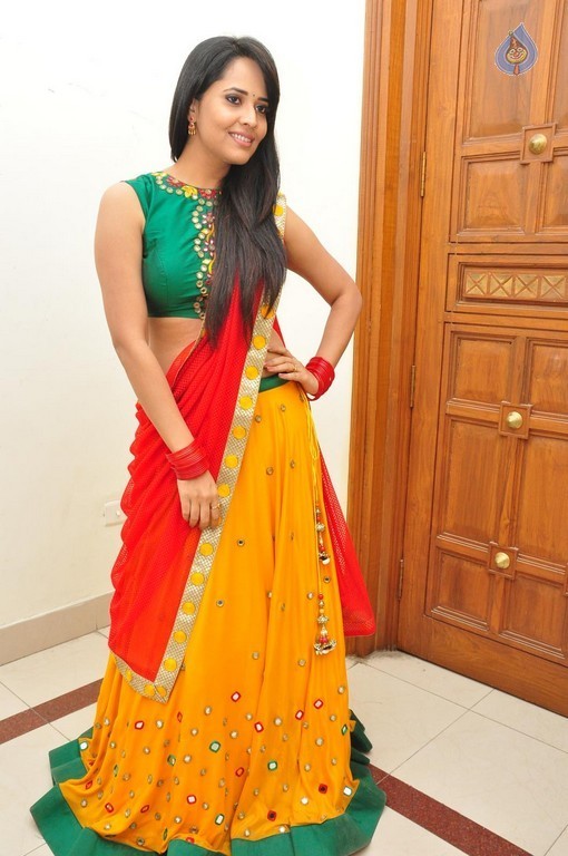 Anasuya Bharadwaj Photos - 16 / 29 photos