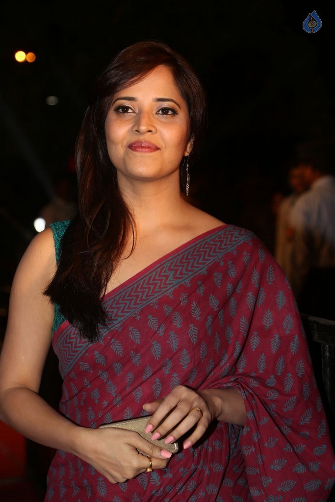 Anasuya Gallery - 5 / 51 photos