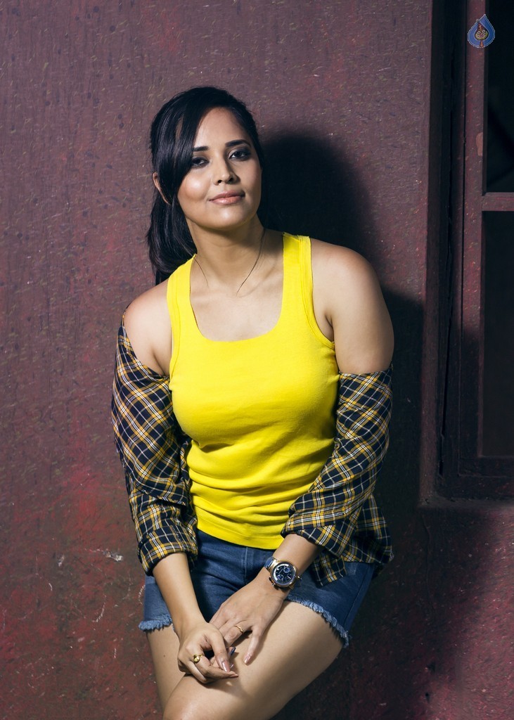 Anasuya Latest Photoshoot - 1 / 15 photos