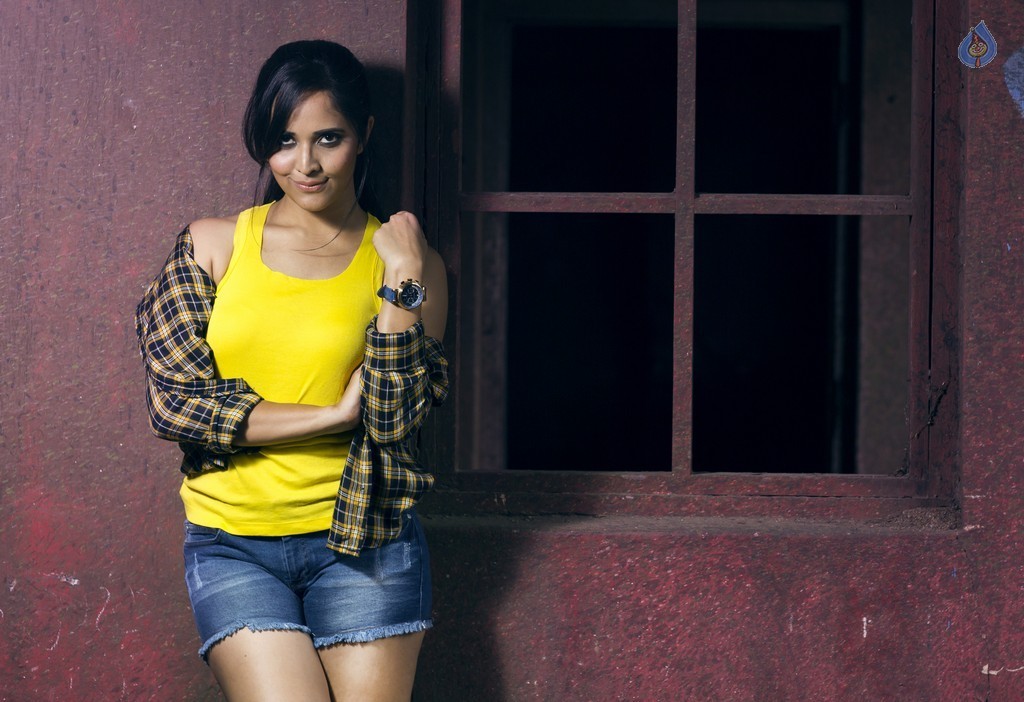 Anasuya Latest Photoshoot - 11 / 15 photos