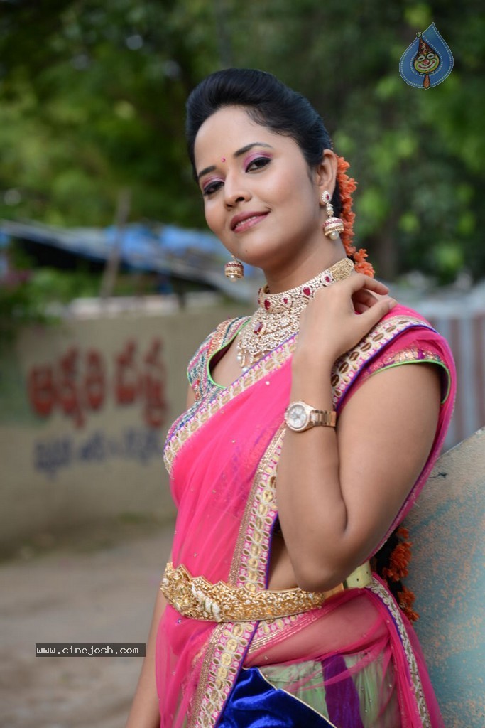 Anasuya Latest Stills - 7 / 57 photos