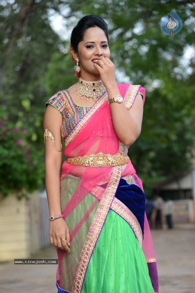 Anasuya Latest Stills - 21 / 57 photos