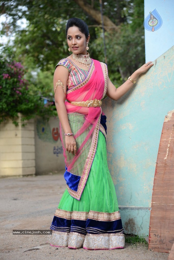 Anasuya Latest Stills - 32 / 57 photos