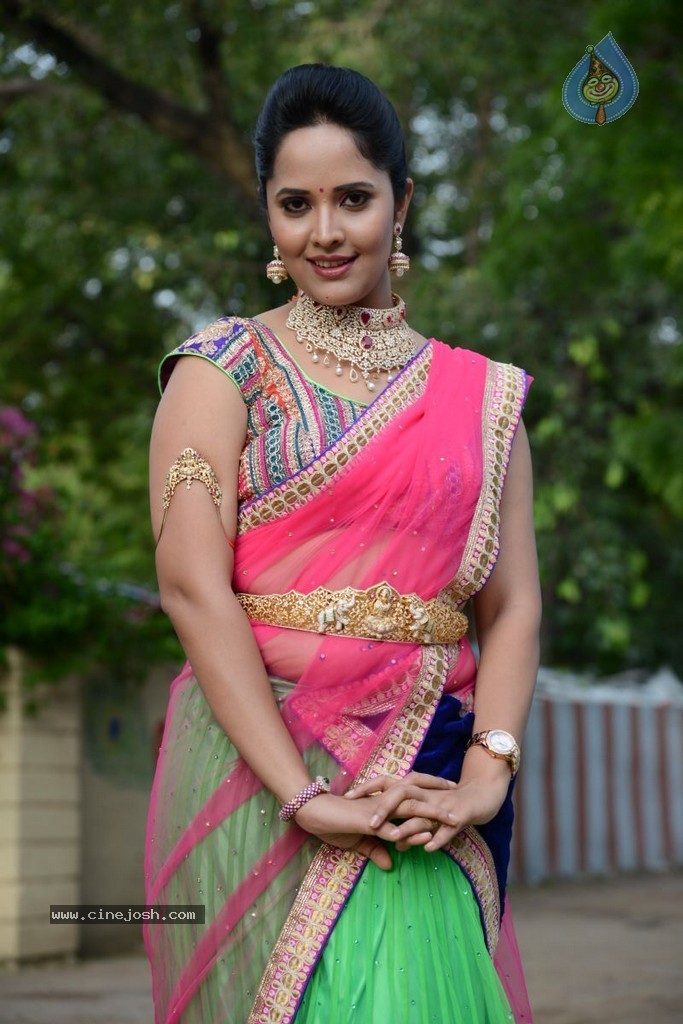 Anasuya Latest Stills - 38 / 57 photos