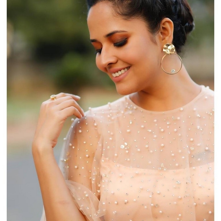 Anasuya New Photos - 4 / 5 photos