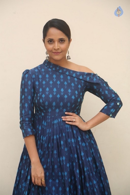 Anasuya Photos - 17 / 28 photos