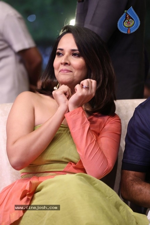 Anasuya Pics - 8 / 16 photos