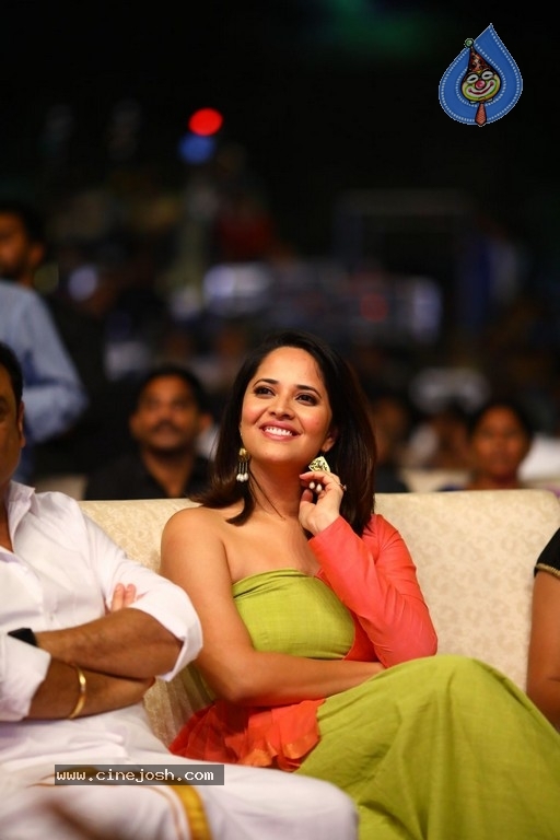 Anasuya Pics - 13 / 16 photos
