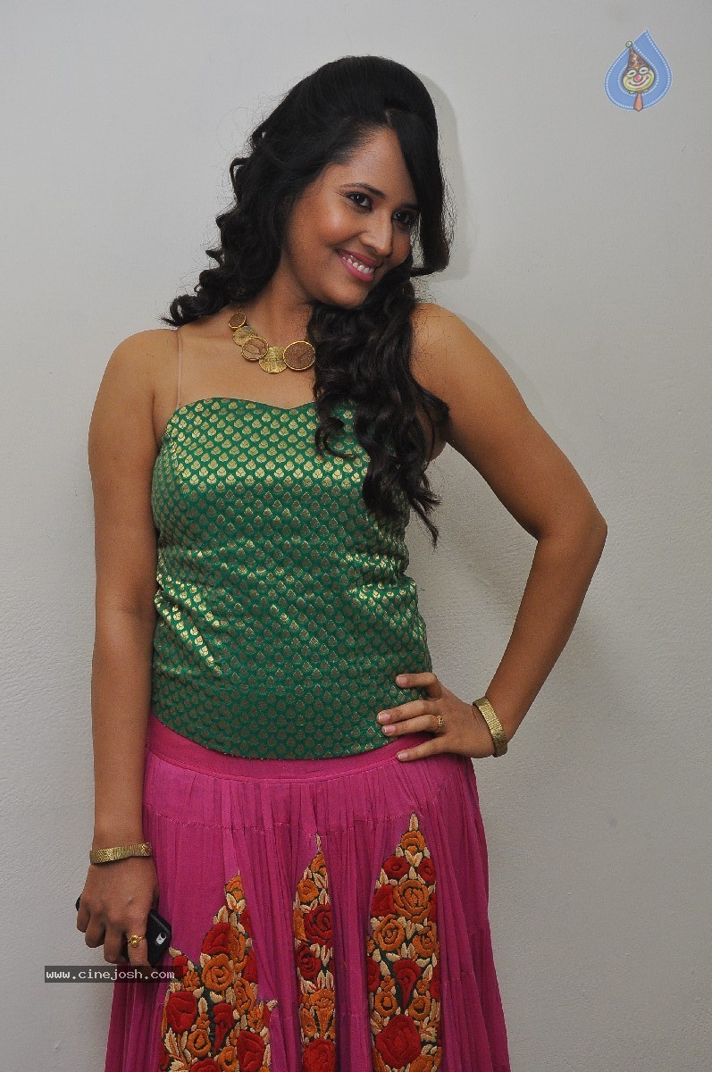 Anasuya Stills - 35 / 44 photos