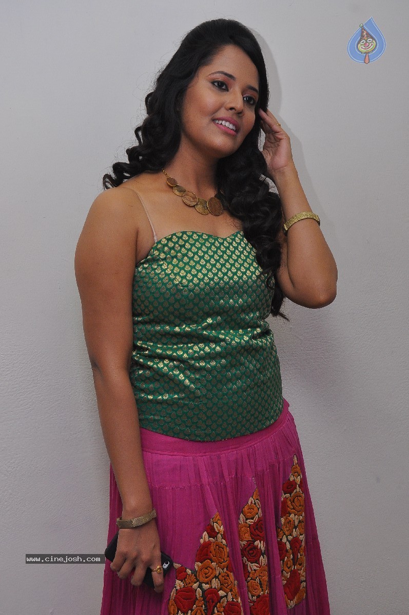 Anasuya Stills - 39 / 44 photos