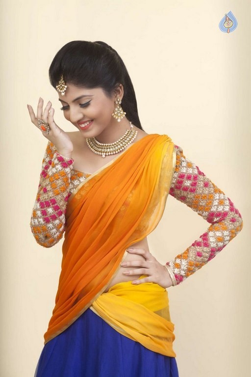 Anaswara Kumar Photos - 5 / 17 photos