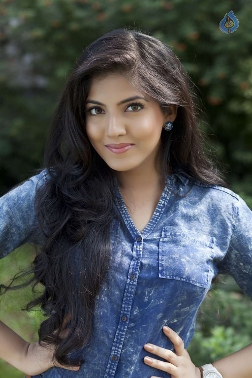 Anaswara Kumar Photos - 14 / 17 photos