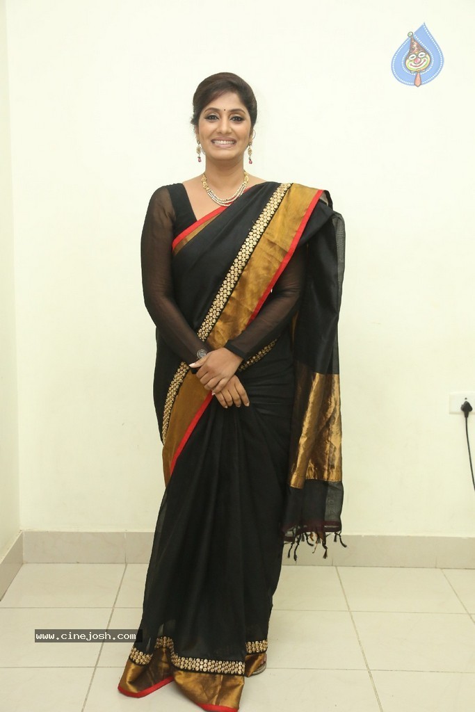 Anchor Jhansi New Stills - 59 / 74 photos