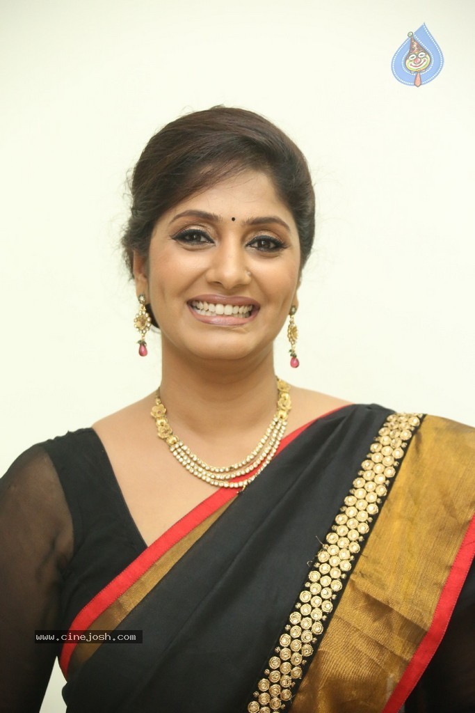 Anchor Jhansi New Stills - 74 / 74 photos