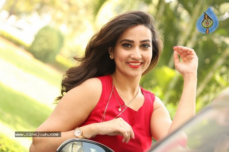 Anchor Manjusha Latest Photos - 13 / 20 photos