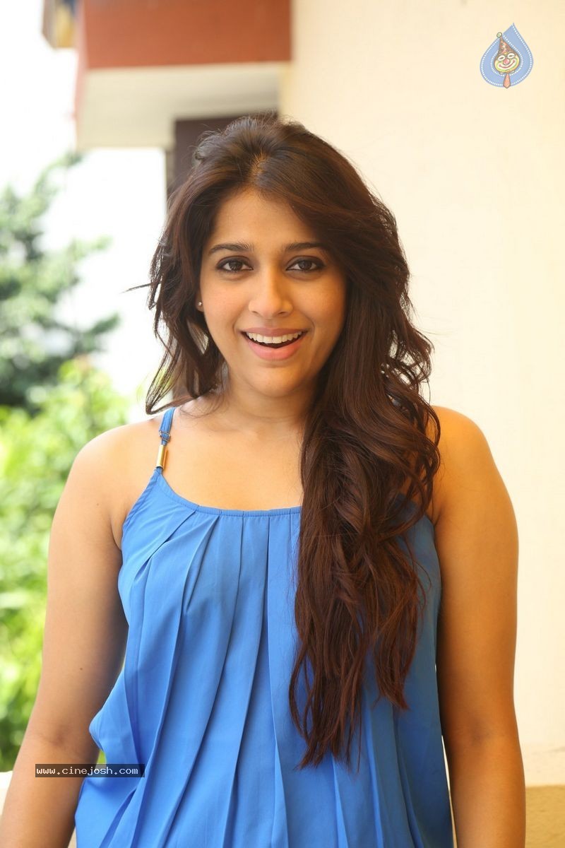 Anchor Rashmi Photos - 14 / 26 photos