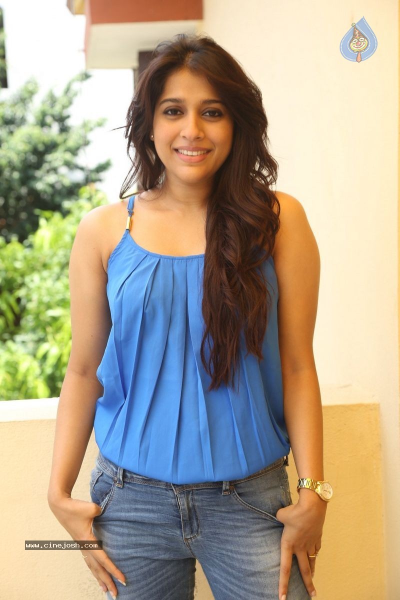 Anchor Rashmi Photos - 16 / 26 photos