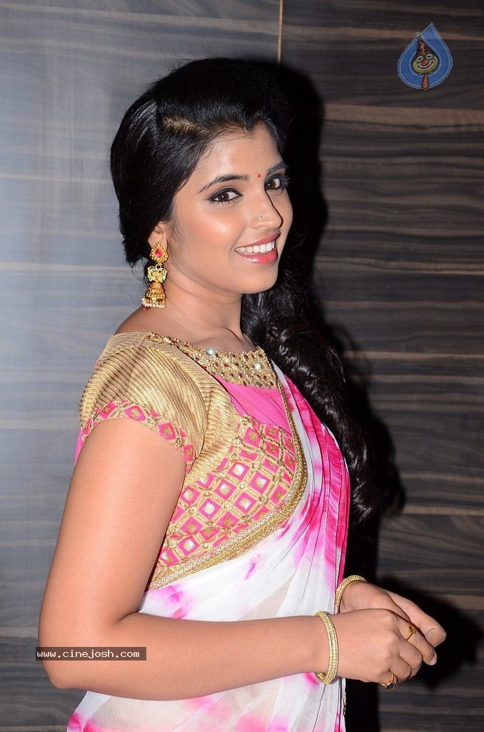 Anchor Shyamala New Photos - 37 / 45 photos