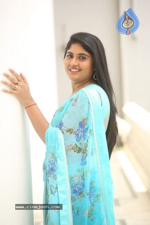 Anchor Sonia Chowdary Pics - 6 / 12 photos