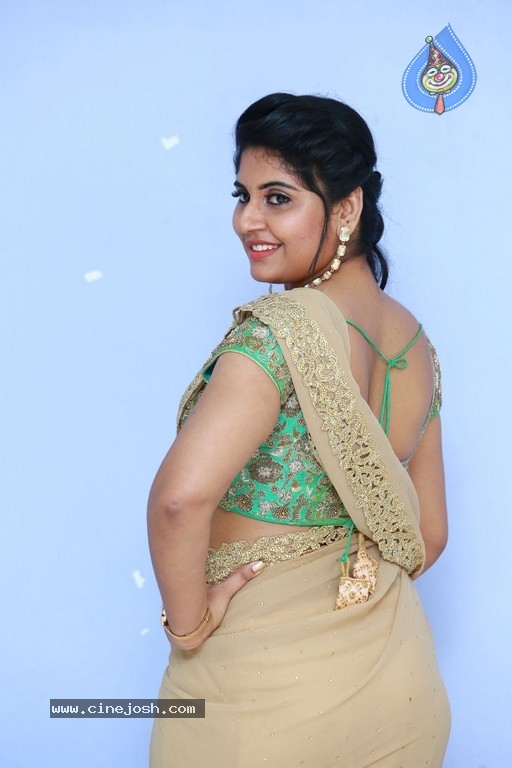 Anchor Sony Photos - 8 / 13 photos