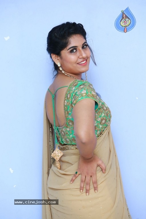 Anchor Sony Photos - 11 / 13 photos