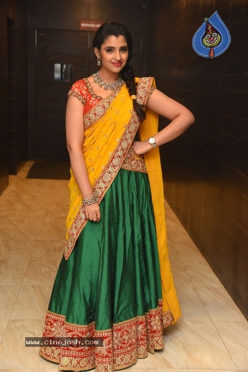 Anchor Syamala Photos - 16 / 29 photos