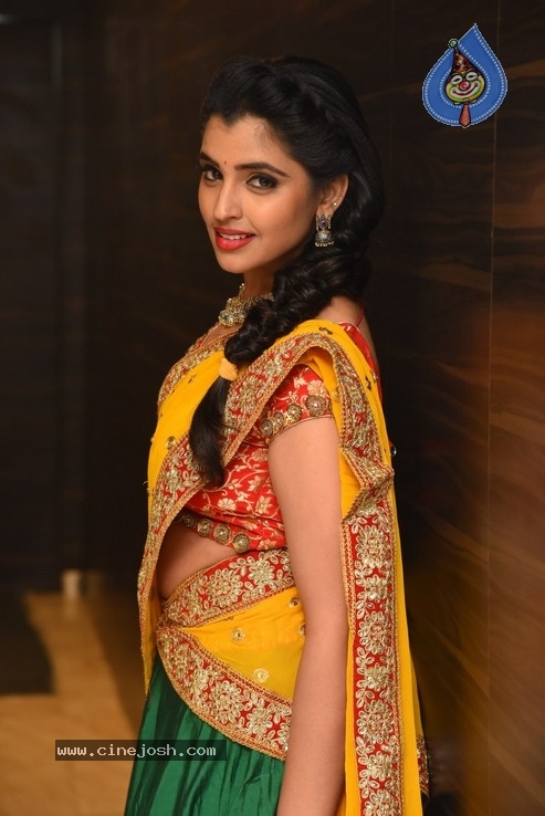 Anchor Syamala Photos - 25 / 29 photos