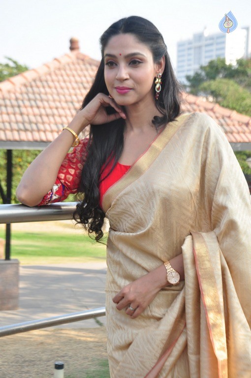 Angana Roy Latest Gallery - 25 / 40 photos