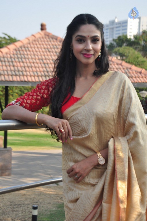 Angana Roy Latest Gallery - 33 / 40 photos