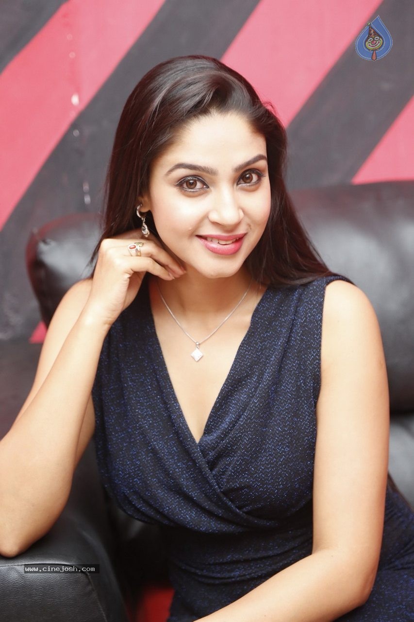 Angana Roy Latest Photos - 16 / 64 photos