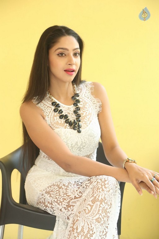 Angana Roy New Stills - 33 / 34 photos