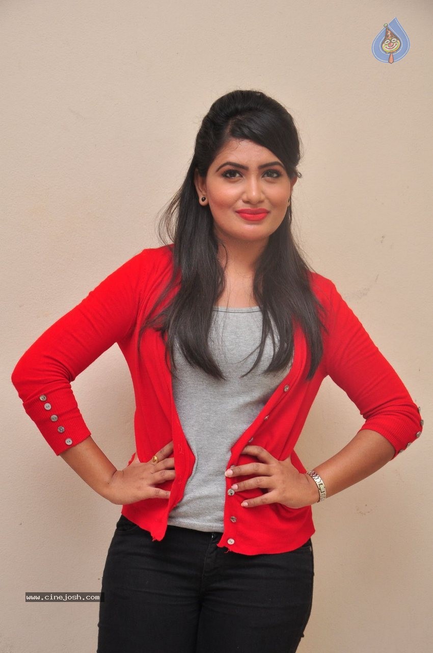 Angie James Photos - 28 / 64 photos