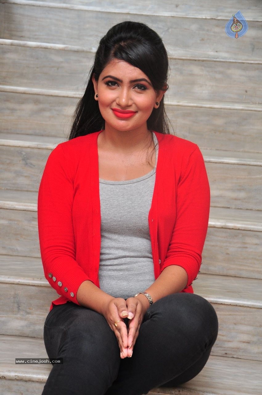 Angie James Photos - 33 / 64 photos