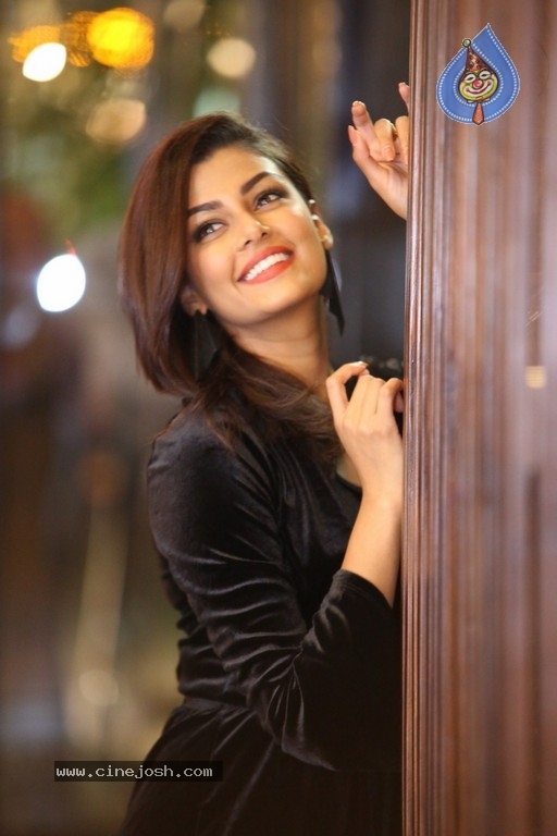 Anisha Ambrose Photos - 5 / 41 photos