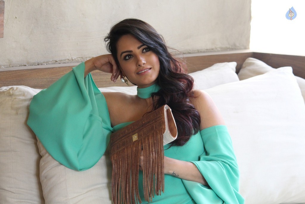Anita Hassanandani Photo Shoot Photos - 36 / 36 photos