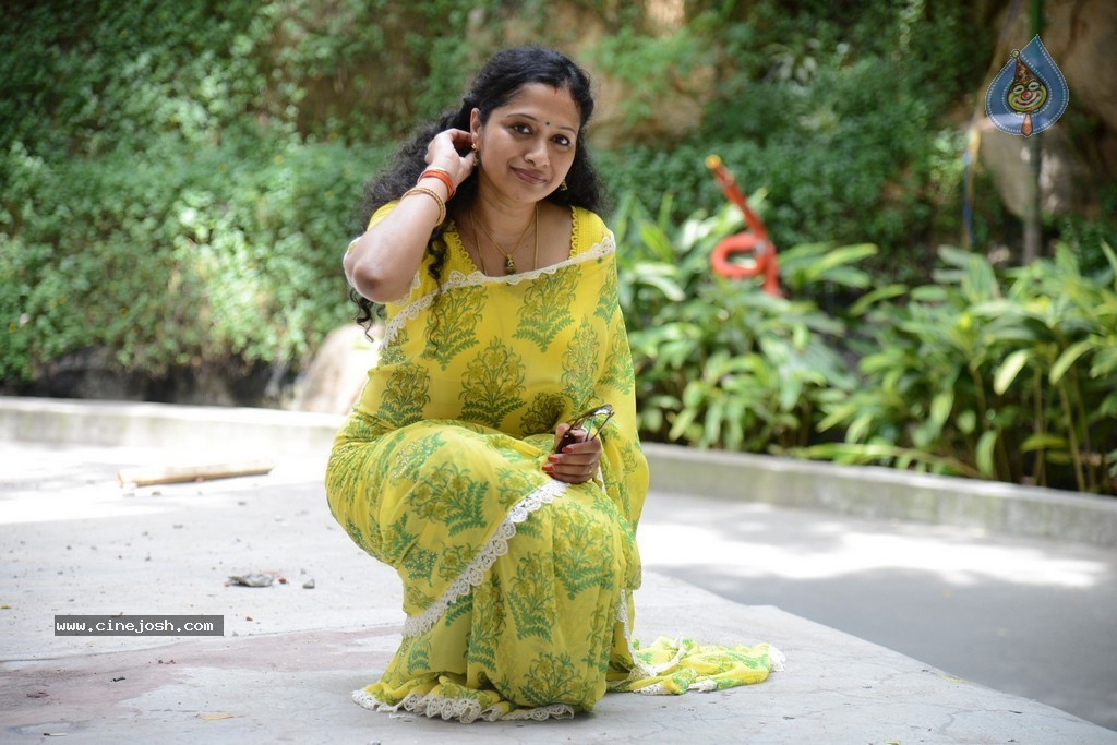 Anitha Chowdary Stills - 4 / 31 photos