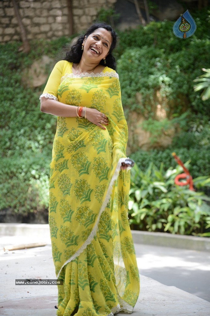 Anitha Chowdary Stills - 6 / 31 photos