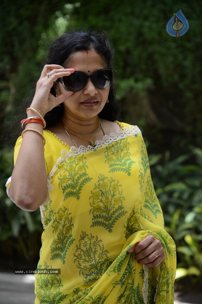 Anitha Chowdary Stills - 8 / 31 photos