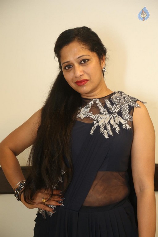 Anitha Chowdhary Pics - 2 / 37 photos