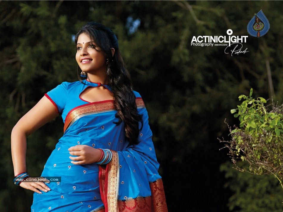 Anjali Hot Stills - 24 / 25 photos