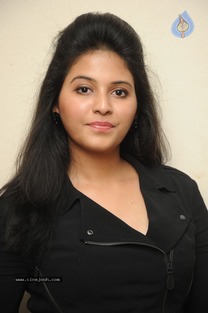 Anjali Latest Images - 27 / 152 photos